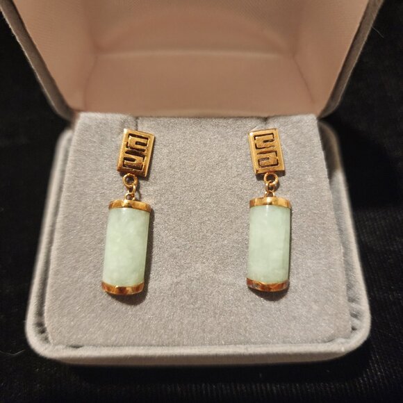 Vintage 14K Yellow Gold Jadeite Drop Earrings (A107)